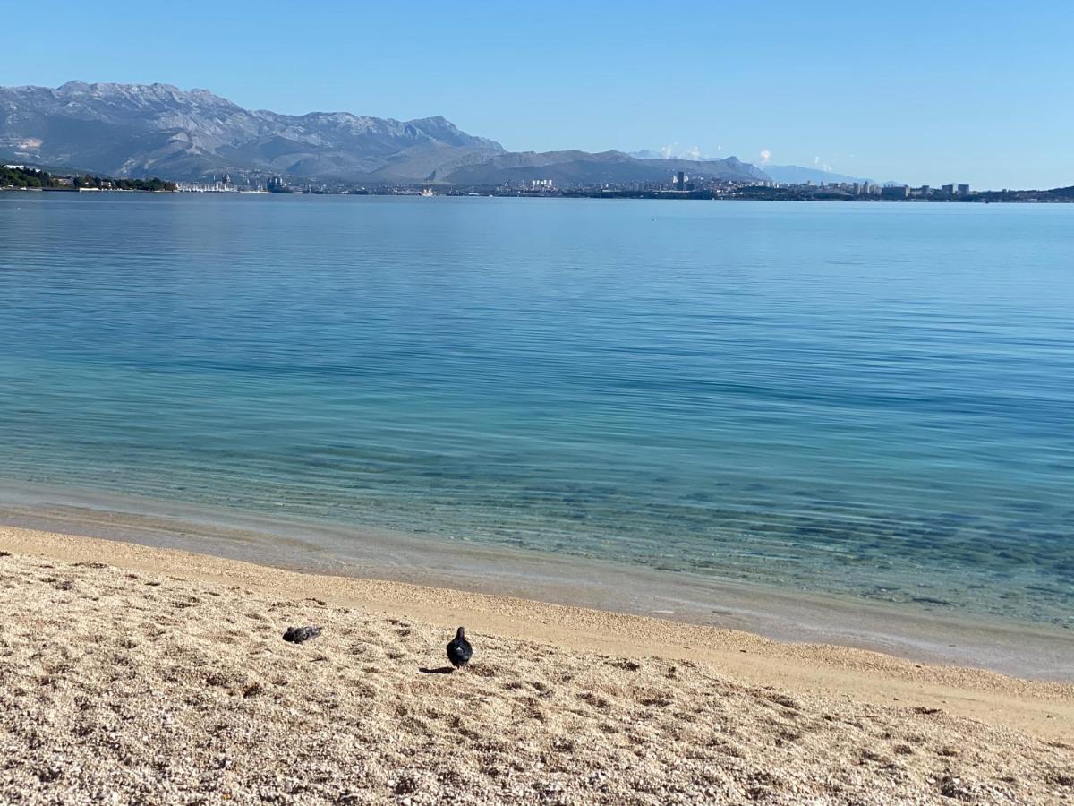 Sunny Apartment By The Beach Kaštel Štafilić Exteriör bild